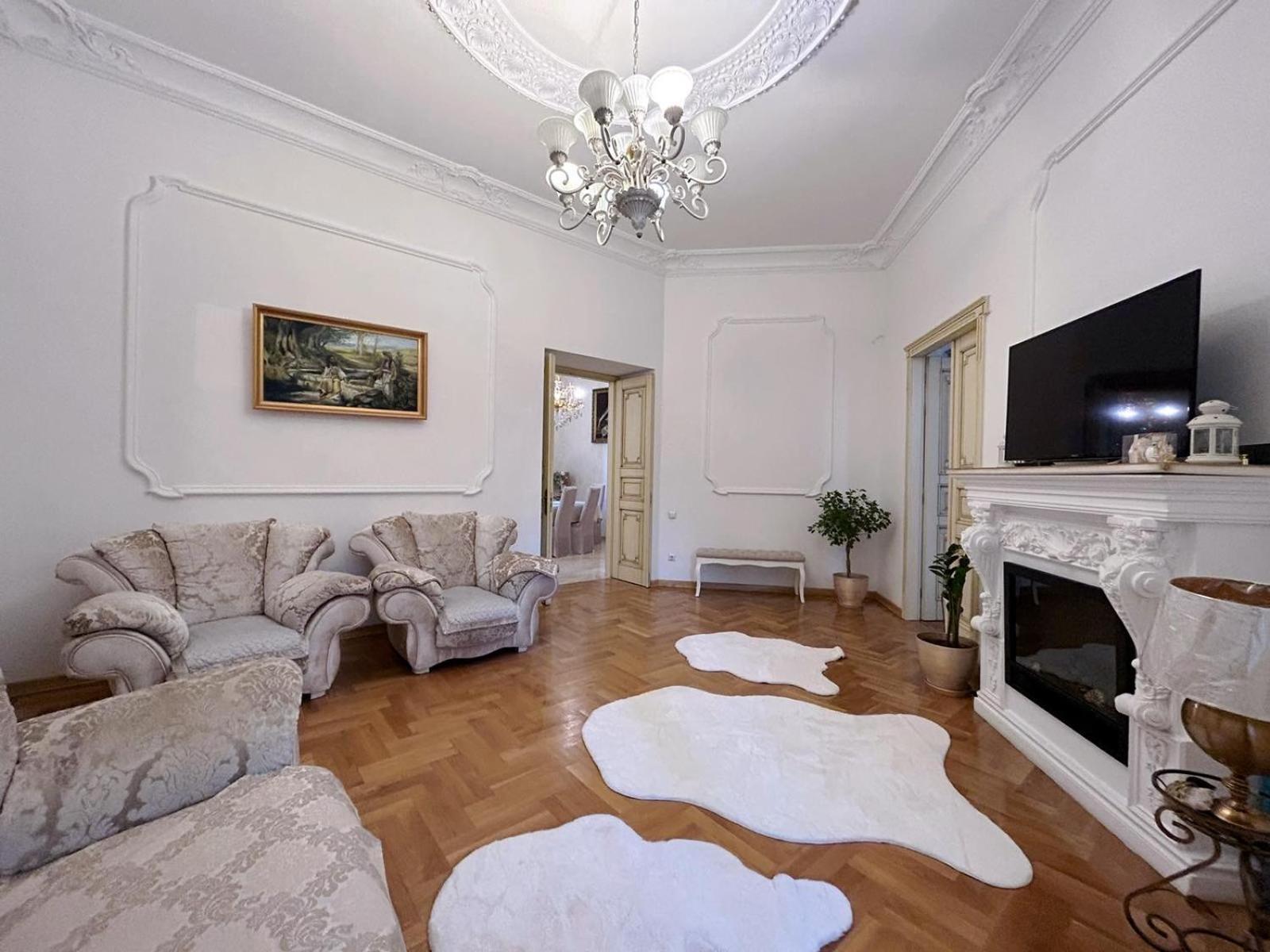 Goldenapartmentlviv Kültér fotó